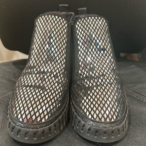 Italina Women's Sparkly Studded Black Ankle Bootie Slip-On Casual Shoes - Picture 1 of 7